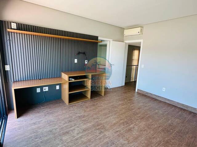Casa em condomínio para Venda em Jundiaí - 2