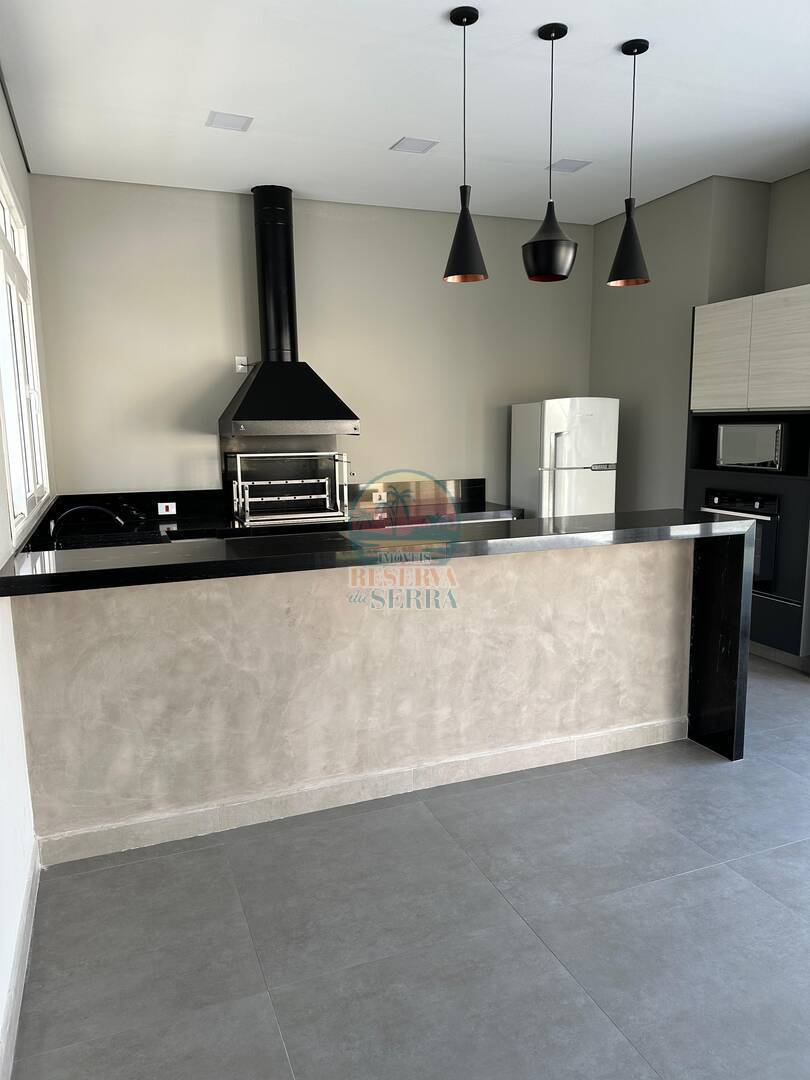 Casa de Condomínio para alugar com 3 quartos, 250m² - Foto 3