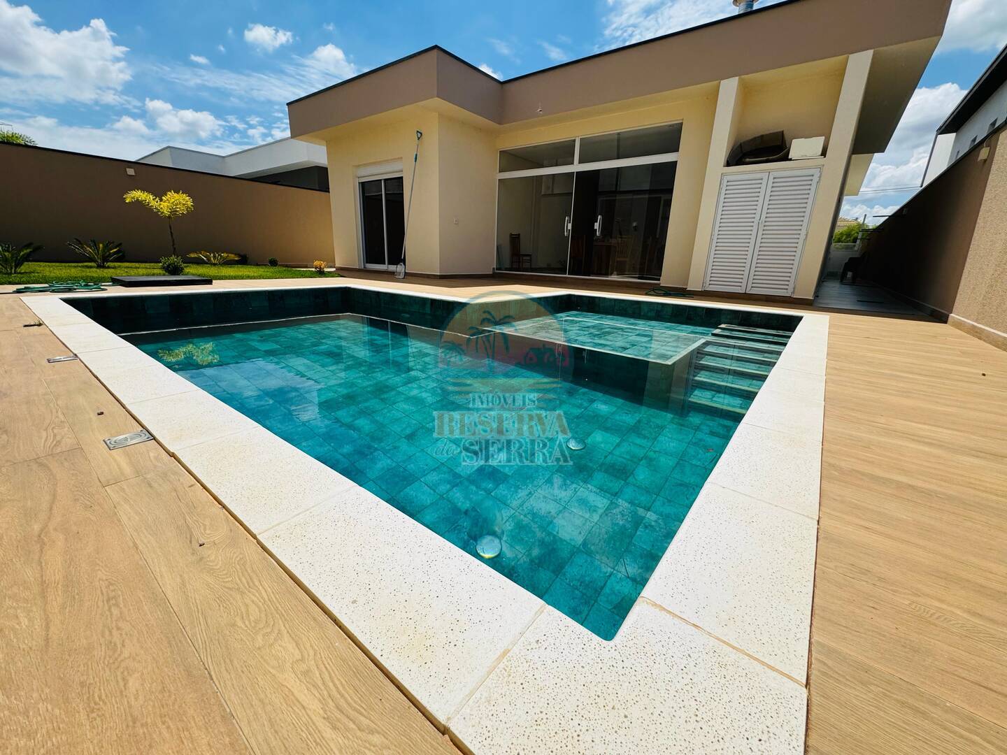 Casa térrea a venda no condomínio Reserva da Serra Jundiaí