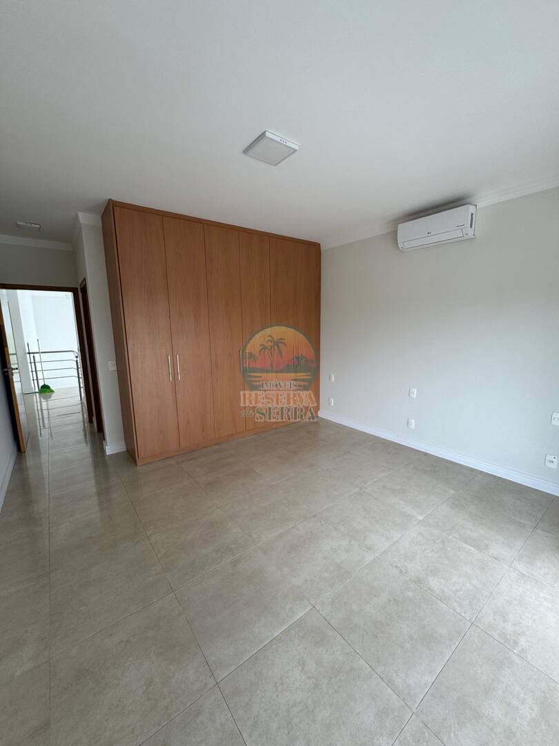 Casa de Condomínio para alugar com 4 quartos, 317m² - Foto 11