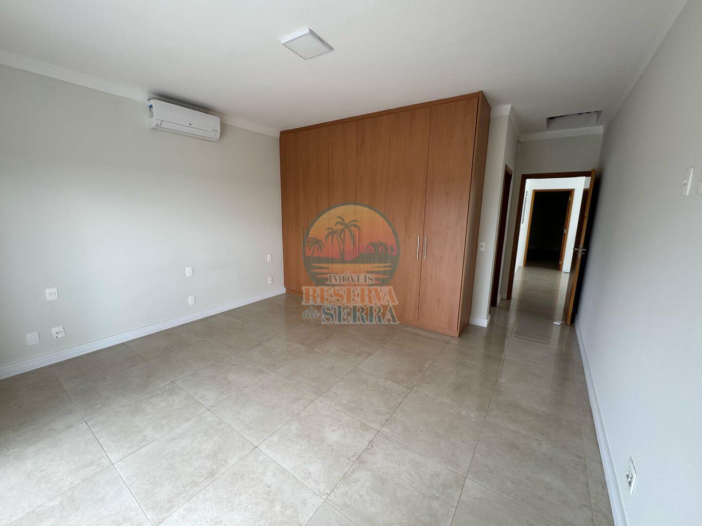 Casa de Condomínio para alugar com 4 quartos, 317m² - Foto 13