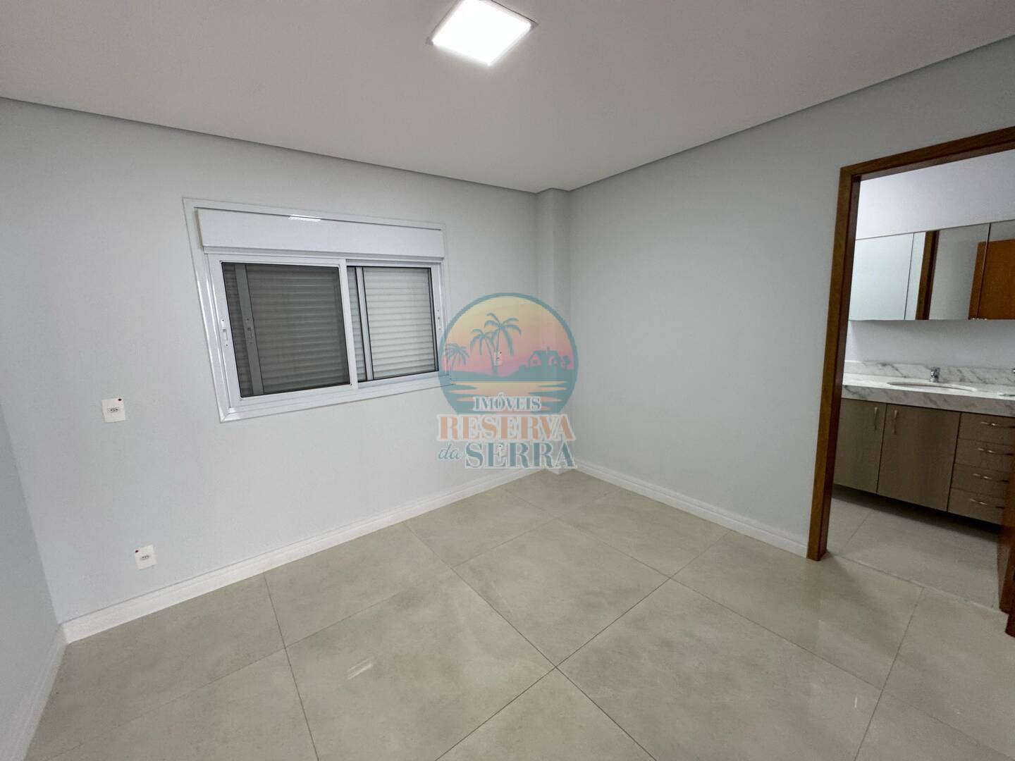 Casa de Condomínio para alugar com 4 quartos, 317m² - Foto 30
