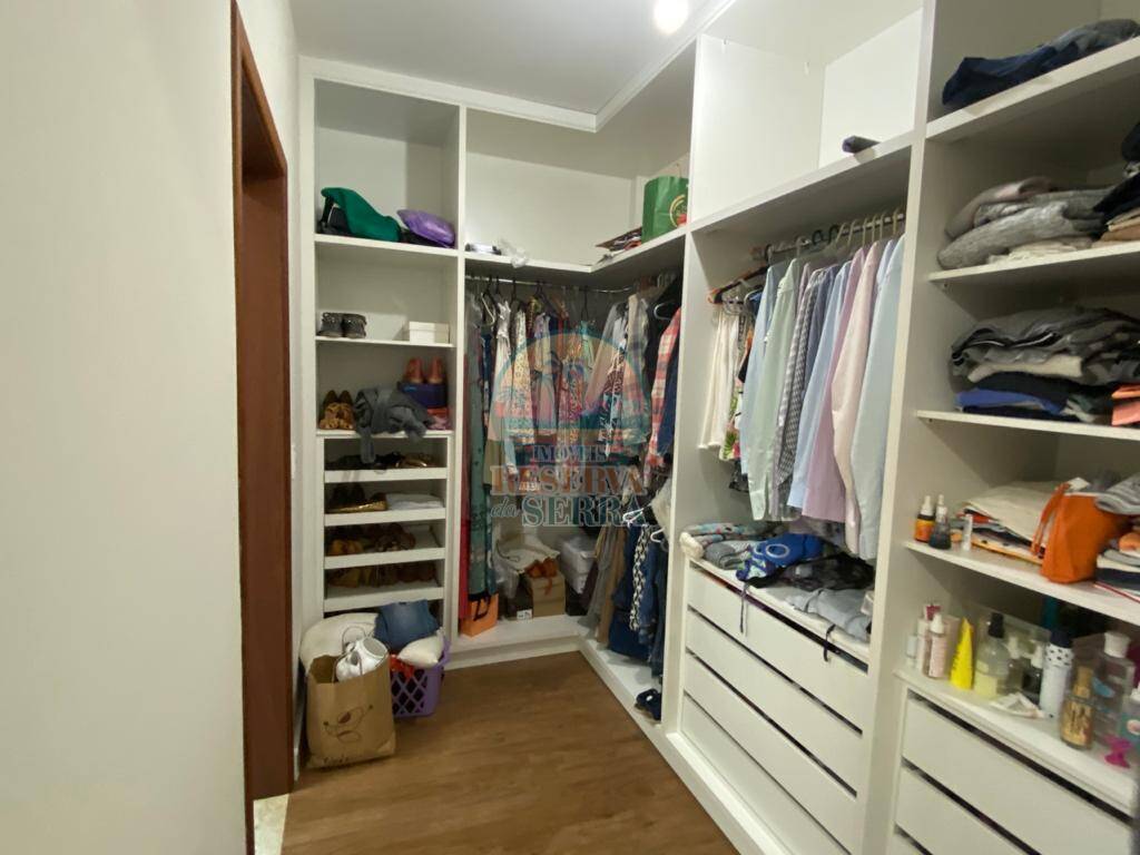 Casa de Condomínio para alugar com 3 quartos, 245m² - Foto 13