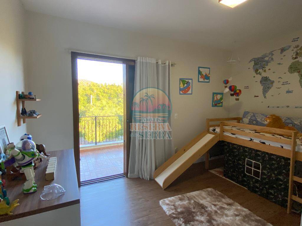 Casa de Condomínio para alugar com 3 quartos, 245m² - Foto 4