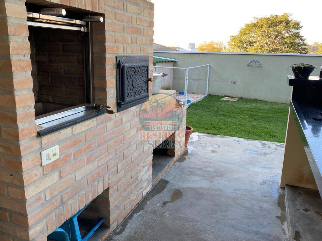 Casa de Condomínio para alugar com 3 quartos, 245m² - Foto 17