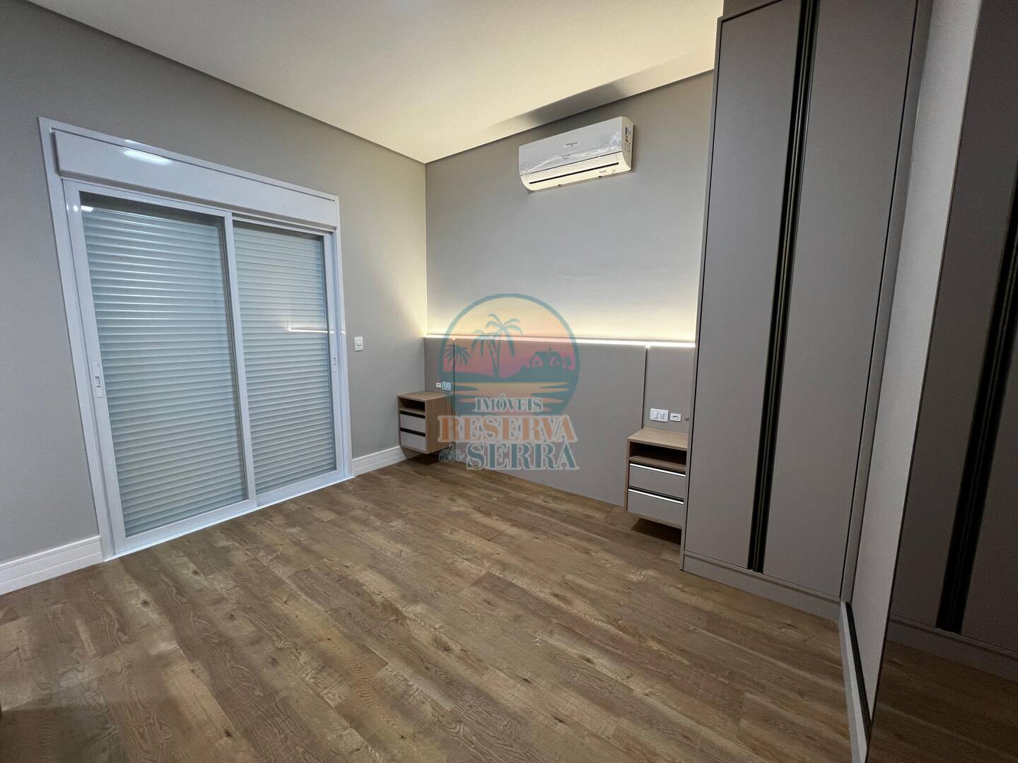 Casa de Condomínio à venda com 4 quartos, 340m² - Foto 11