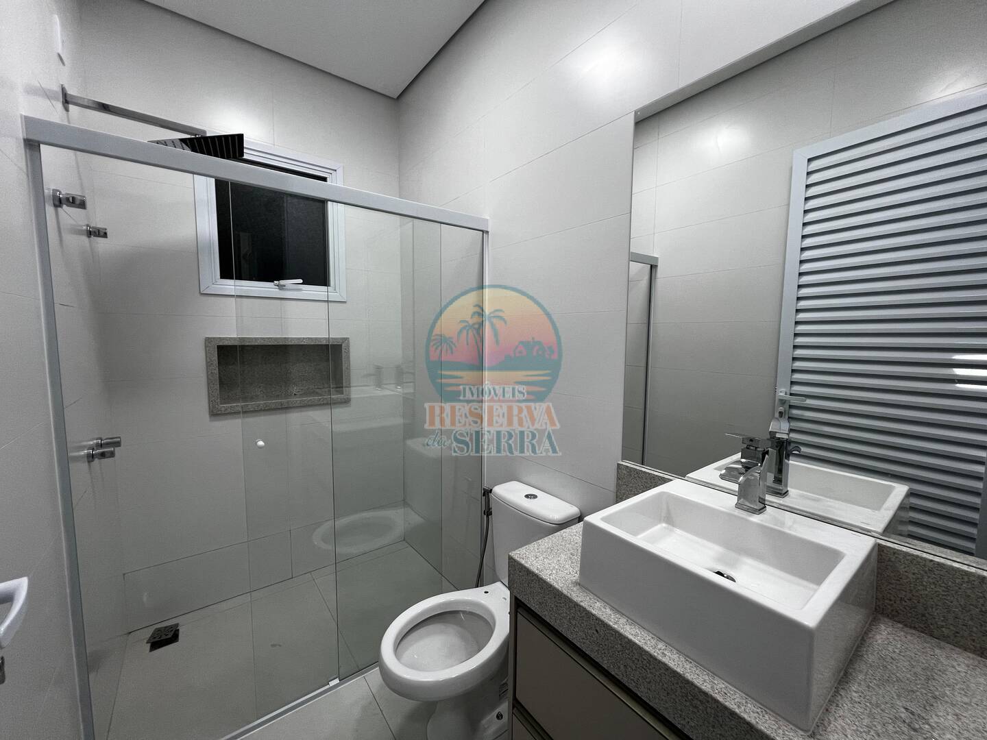Casa de Condomínio à venda com 4 quartos, 340m² - Foto 6