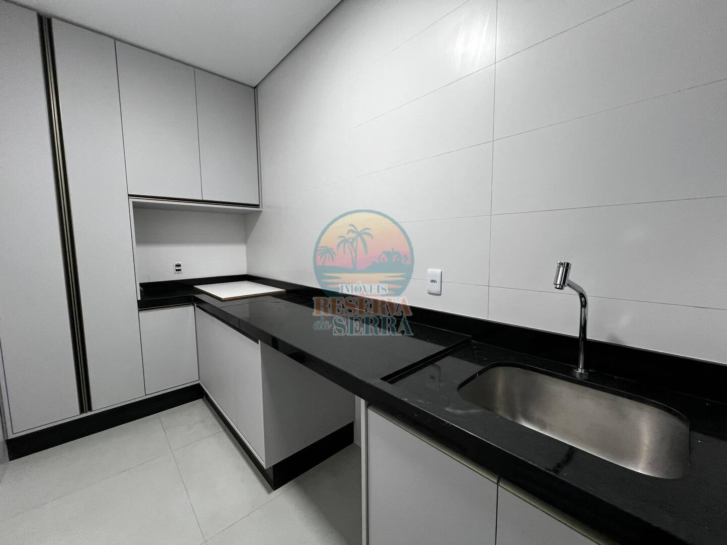 Casa de Condomínio à venda com 4 quartos, 340m² - Foto 8