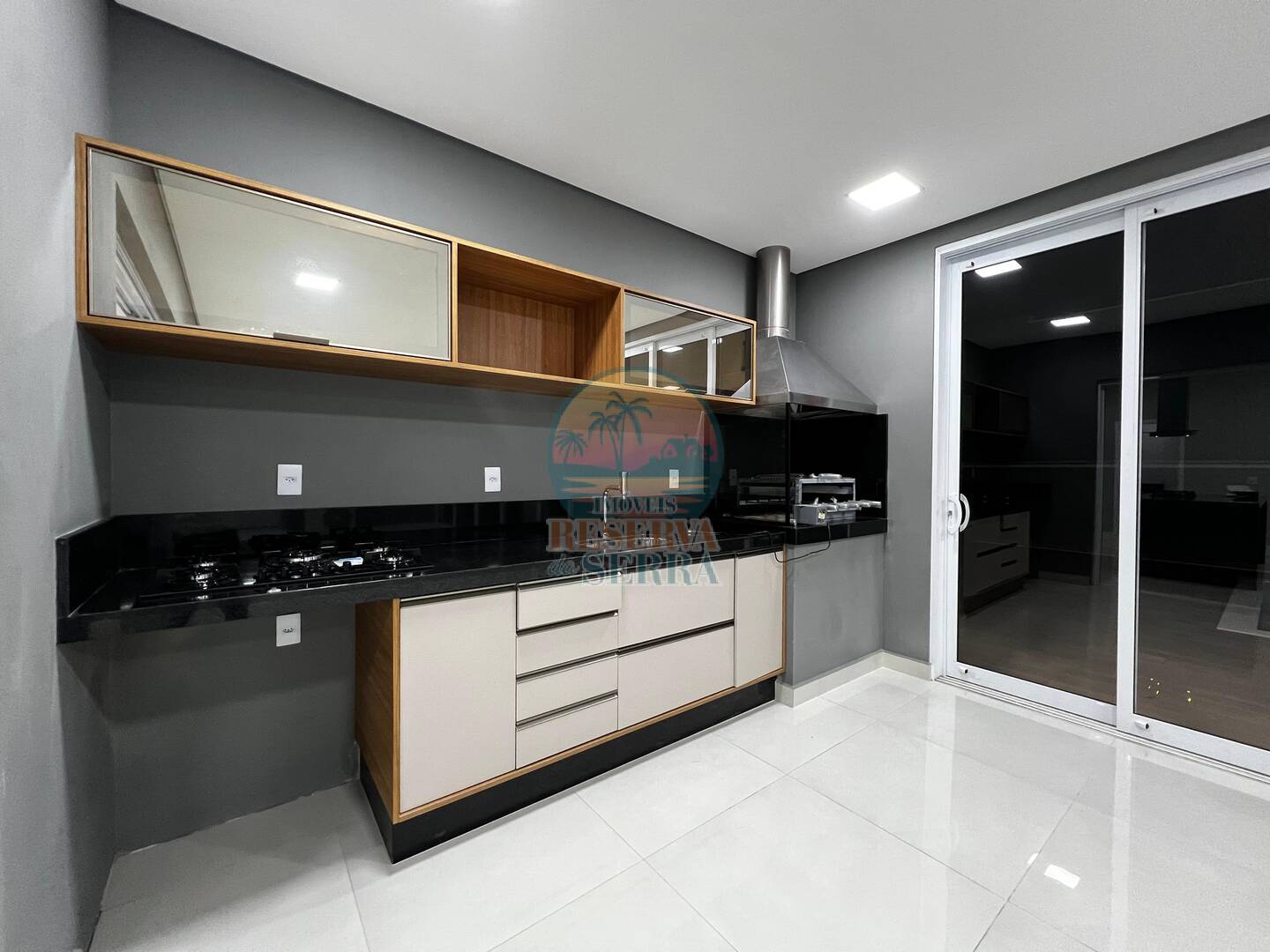 Casa de Condomínio à venda com 4 quartos, 340m² - Foto 5