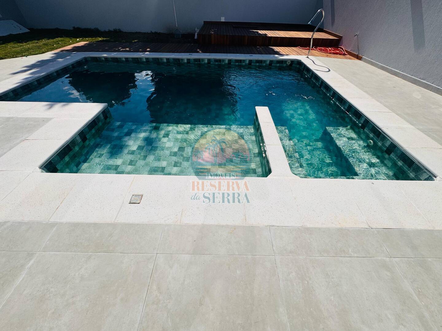 Casa de Condomínio à venda e aluguel com 4 quartos, 320m² - Foto 6