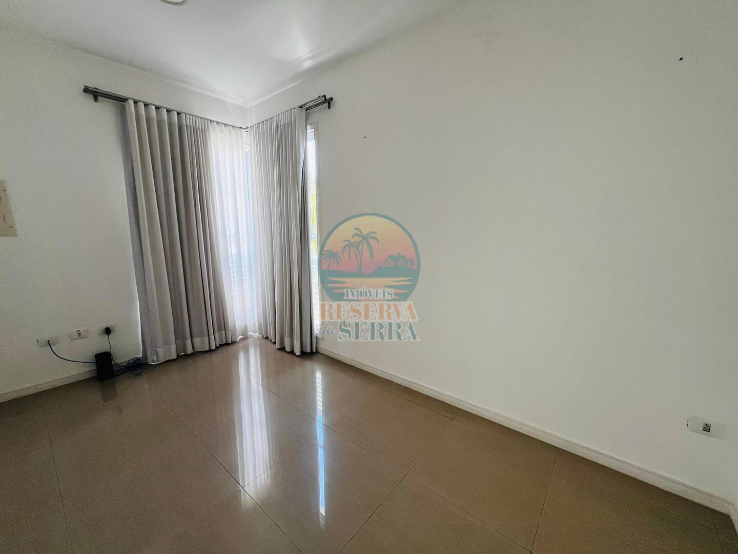 Casa de Condomínio à venda e aluguel com 4 quartos, 320m² - Foto 17