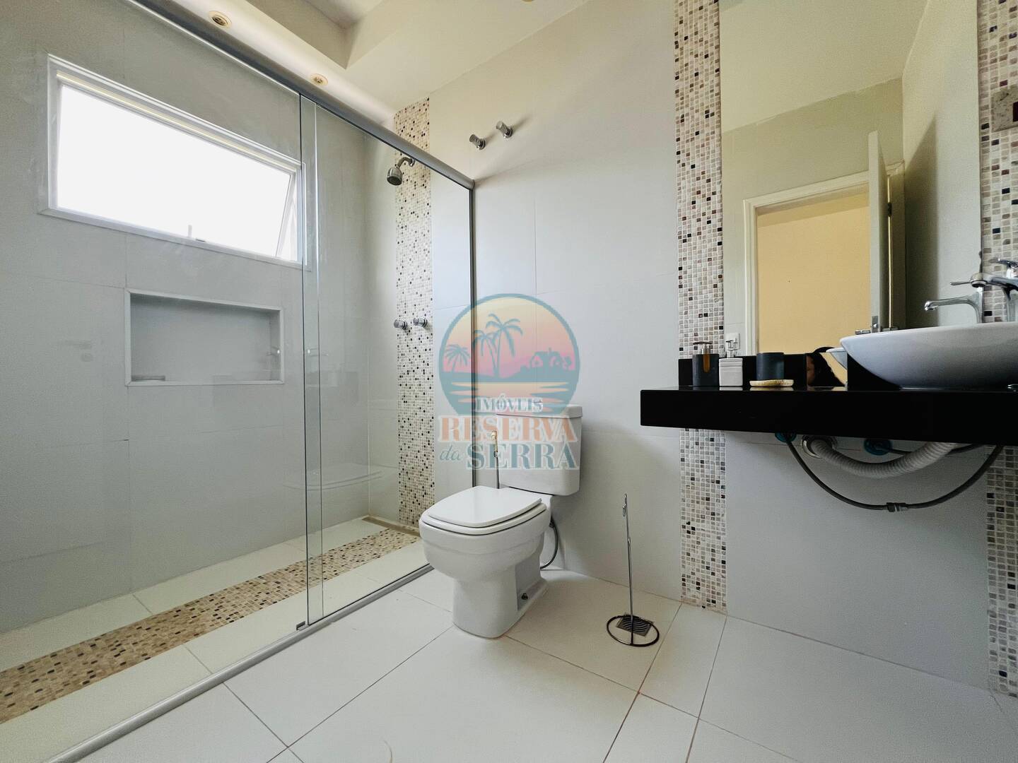 Casa de Condomínio à venda e aluguel com 4 quartos, 320m² - Foto 20
