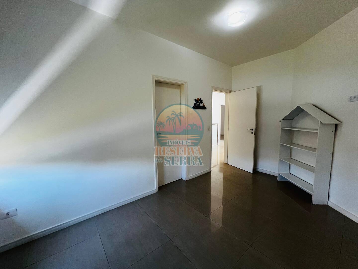 Casa de Condomínio à venda e aluguel com 4 quartos, 320m² - Foto 22