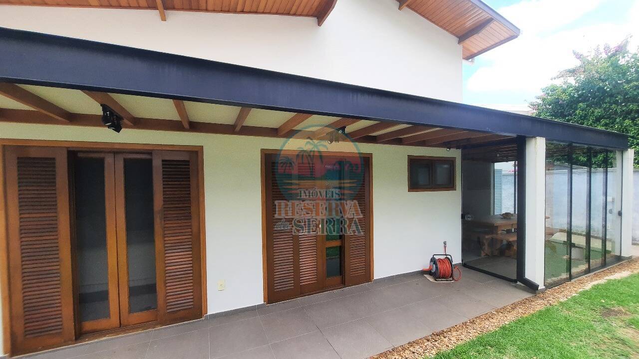 Casa de Condomínio à venda com 3 quartos, 251m² - Foto 12