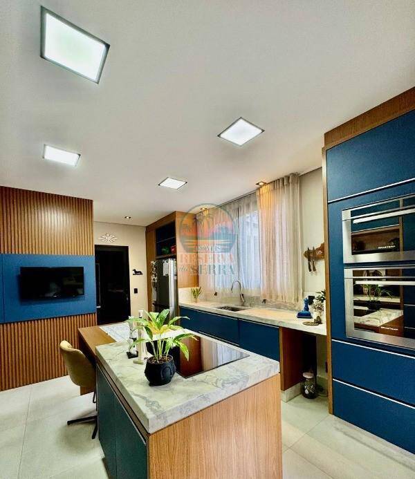 Casa de Condomínio à venda com 4 quartos, 589m² - Foto 4