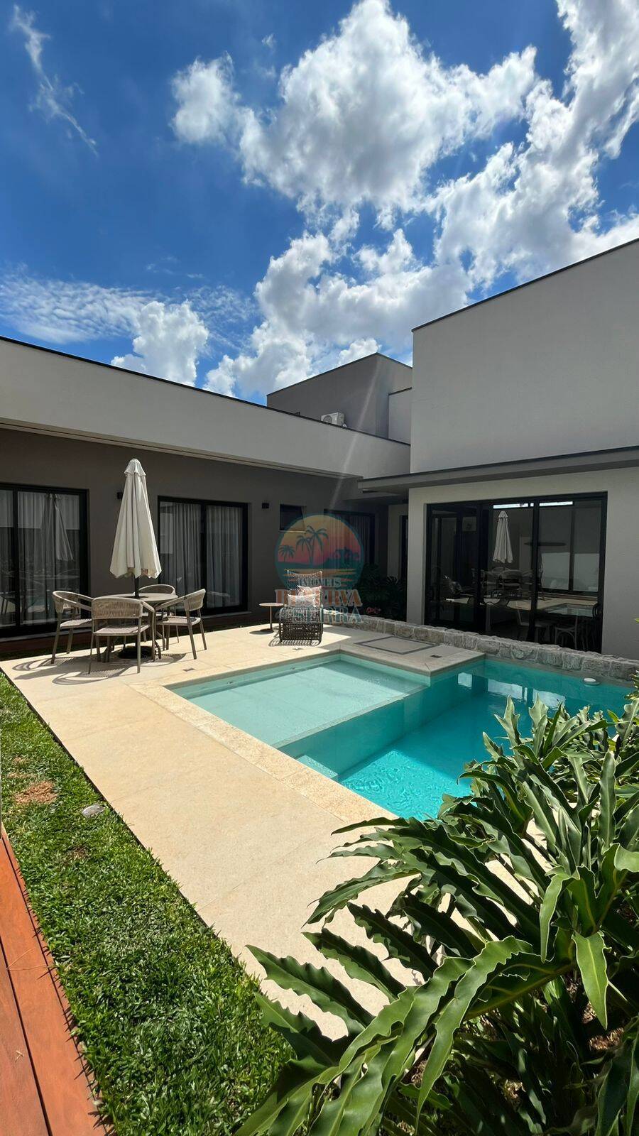 Casa para locação ou venda com 3 suítes no condomínio Reserva da Serra