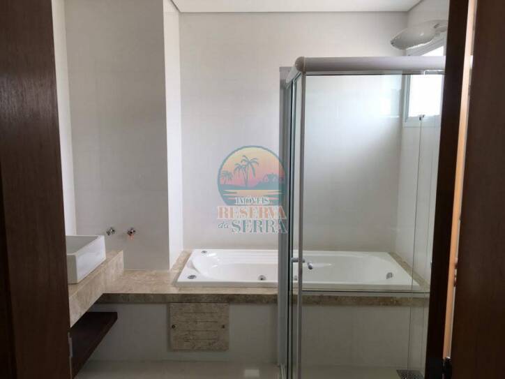Casa de Condomínio para alugar com 3 quartos, 220m² - Foto 17